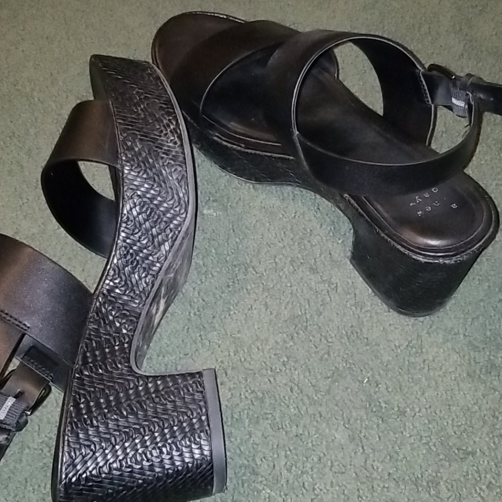 Shoes - Picture 2 of 2